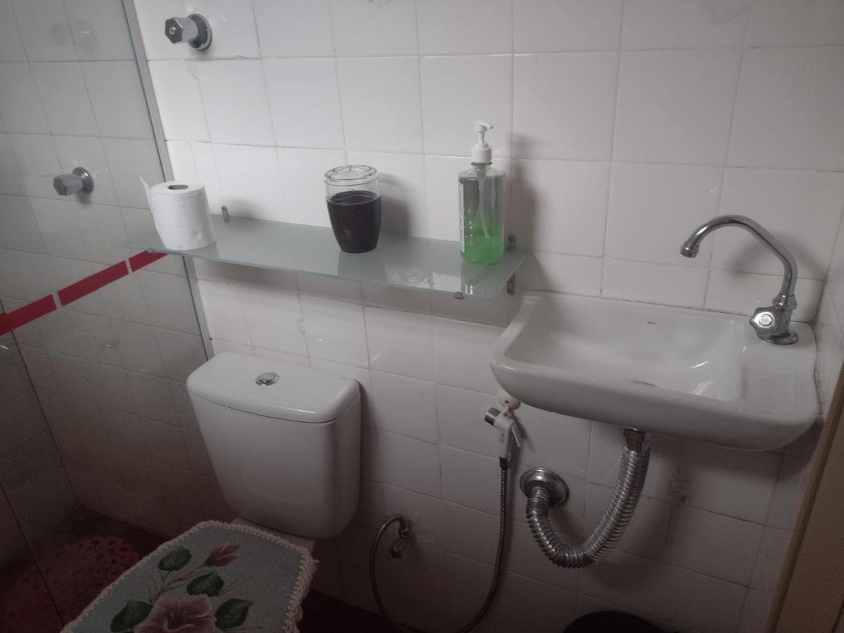 Pousada Casa Do Gustavo Гуаружа Экстерьер фото