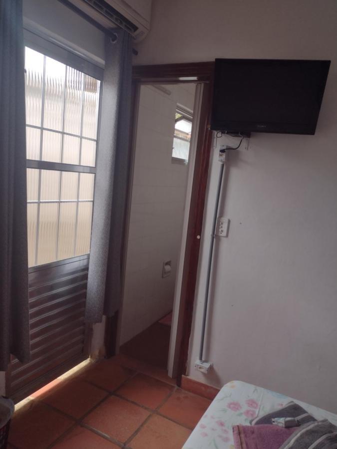 Pousada Casa Do Gustavo Гуаружа Экстерьер фото
