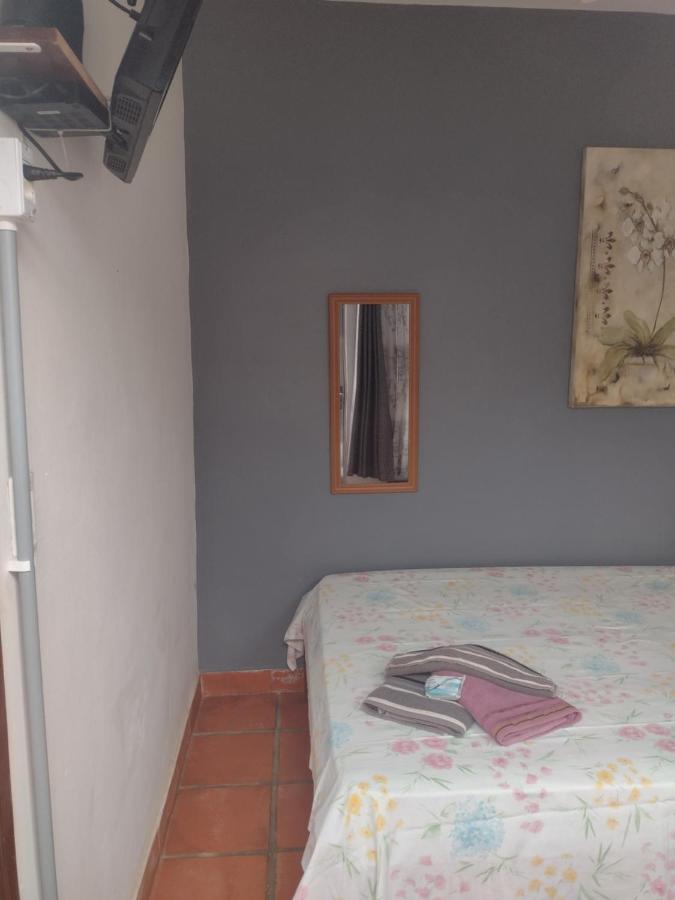 Pousada Casa Do Gustavo Гуаружа Экстерьер фото