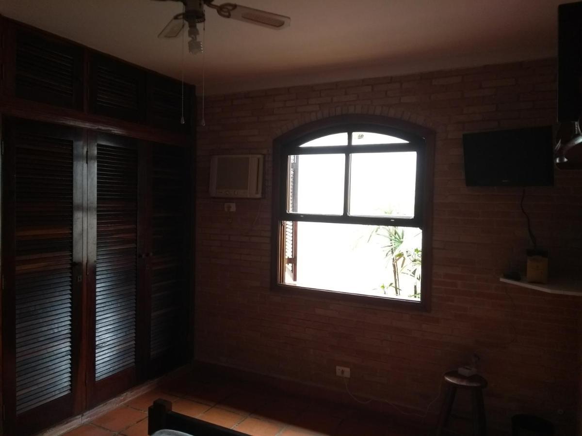 Pousada Casa Do Gustavo Гуаружа Экстерьер фото