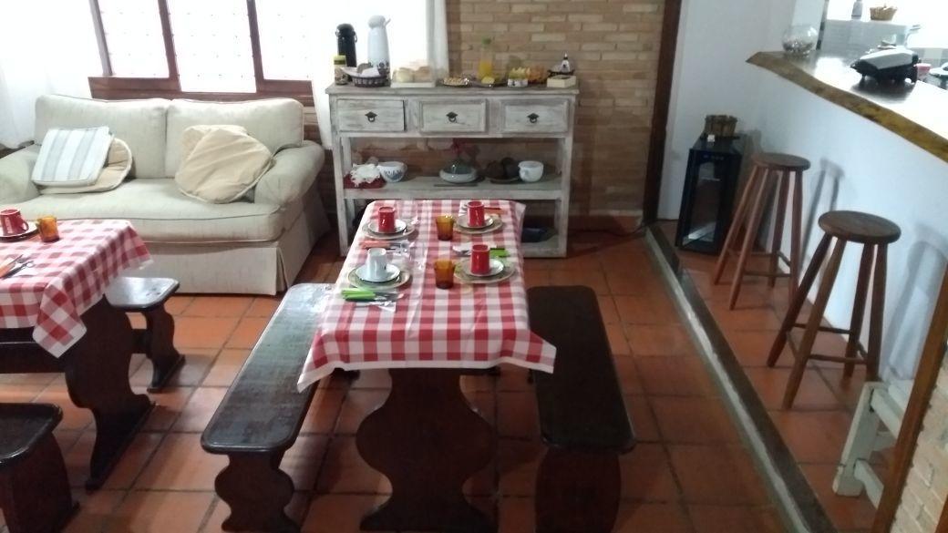 Pousada Casa Do Gustavo Гуаружа Экстерьер фото